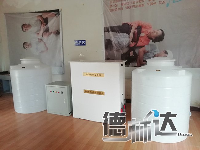 游泳池用电解次氯酸钠发生器的运行成本高么?(图1) 大型次氯酸钠发生器